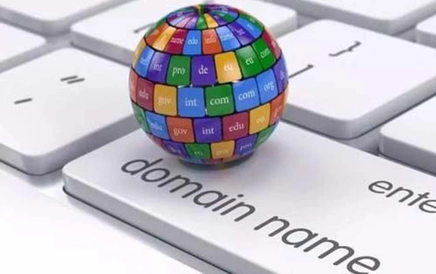 اختيار اسم النطاق لمتجرك الإلكتروني دليلك الشامل لبناء هوية رقمية قوية - الحلول الواقعية لتقنية المعلومات اختيار اسم النطاق لمتجرك الإلكتروني دليلك الشامل لبناء هوية رقمية قوية