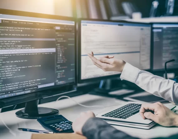 كم تكلفة برمجة المواقع في السعودية العوامل التي تحدد السعر